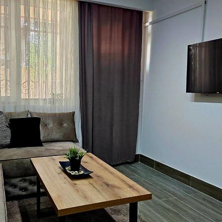Madesa Apartment Скопие Екстериор снимка