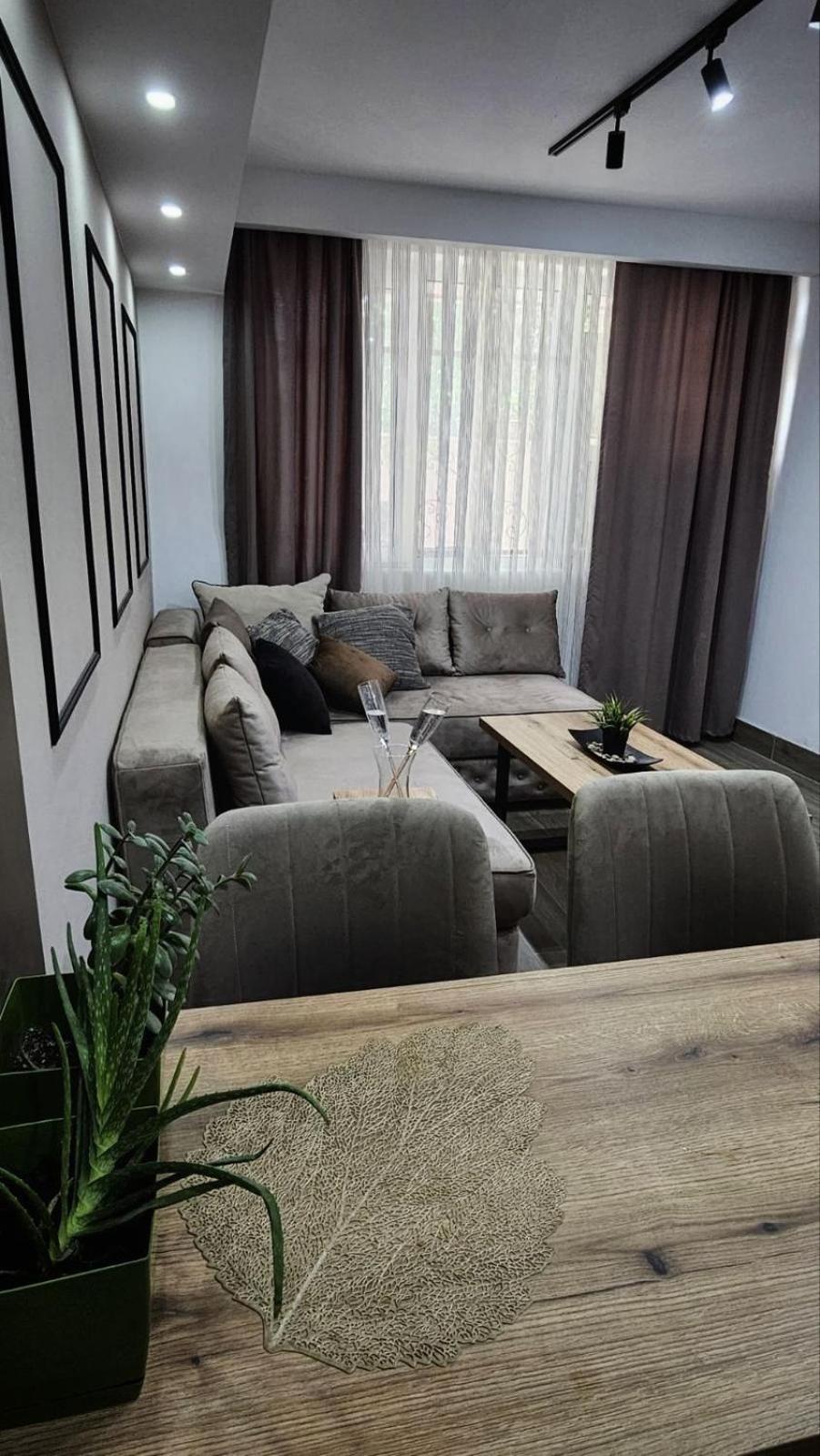 Madesa Apartment Скопие Екстериор снимка