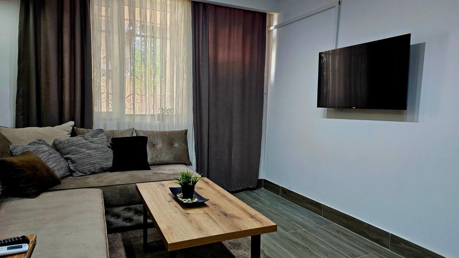 Madesa Apartment Скопие Екстериор снимка